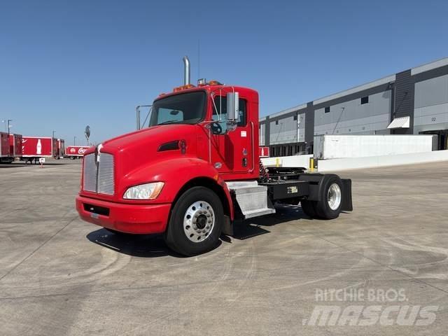 Kenworth T370 Truck Tractor Units