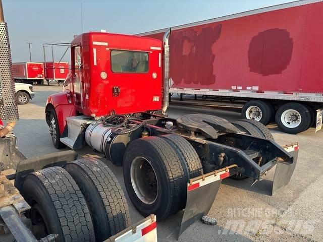 Kenworth T370 Truck Tractor Units