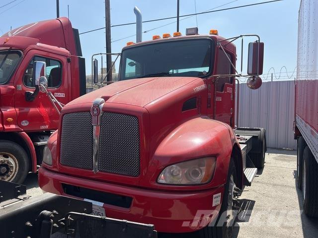 Kenworth T370 Truck Tractor Units