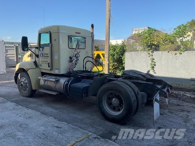 Kenworth T370 Truck Tractor Units