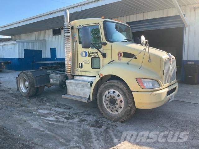 Kenworth T370 Truck Tractor Units