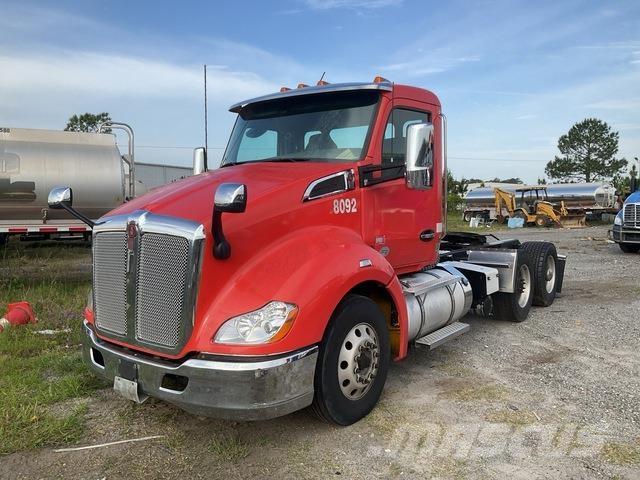 Kenworth T680 Truck Tractor Units