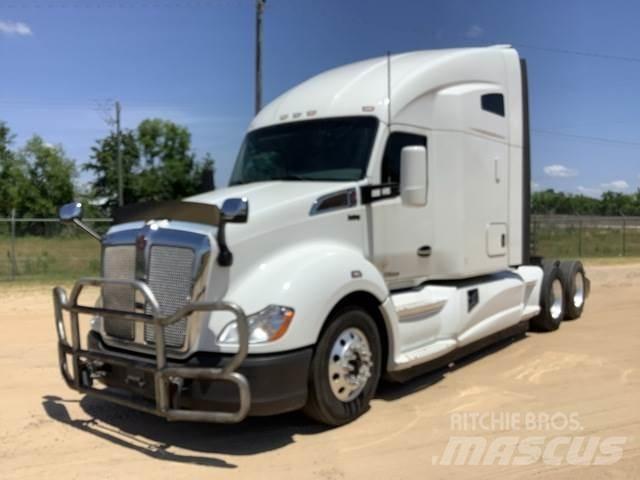 Kenworth T680 Truck Tractor Units