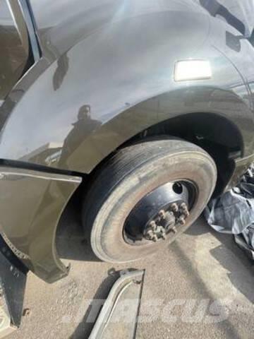 Kenworth T680 Truck Tractor Units