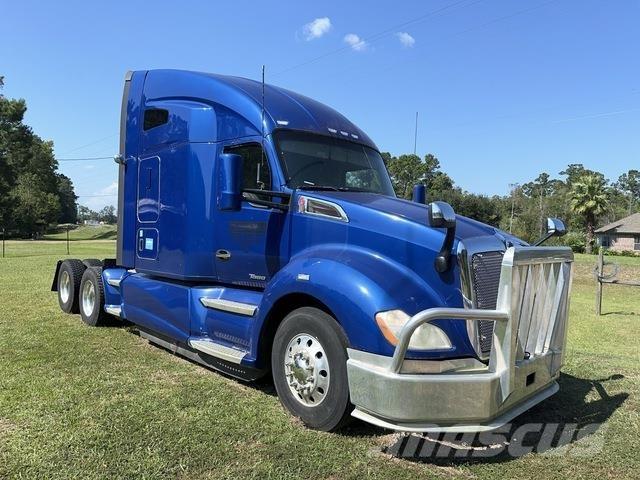 Kenworth T680 Truck Tractor Units