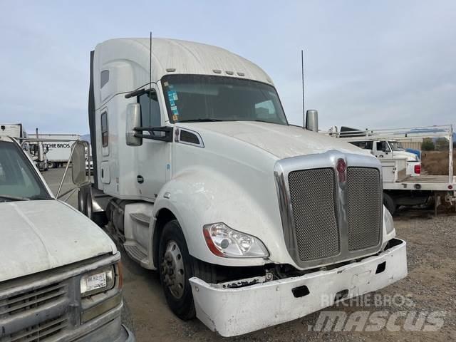 Kenworth T680 Truck Tractor Units