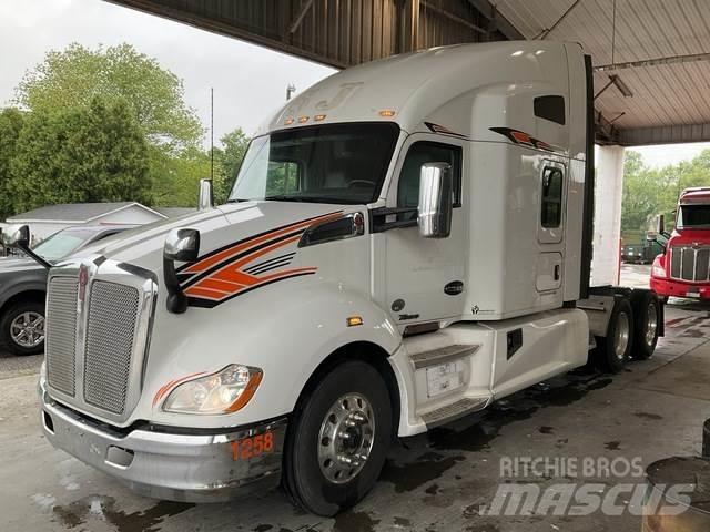 Kenworth T680 Truck Tractor Units