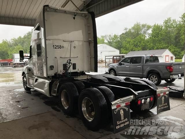 Kenworth T680 Truck Tractor Units
