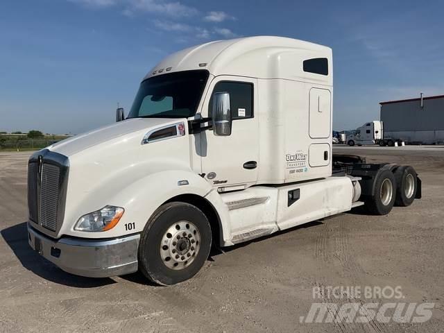 Kenworth T680 Truck Tractor Units