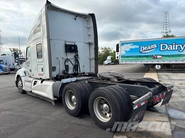 Kenworth T680 Truck Tractor Units