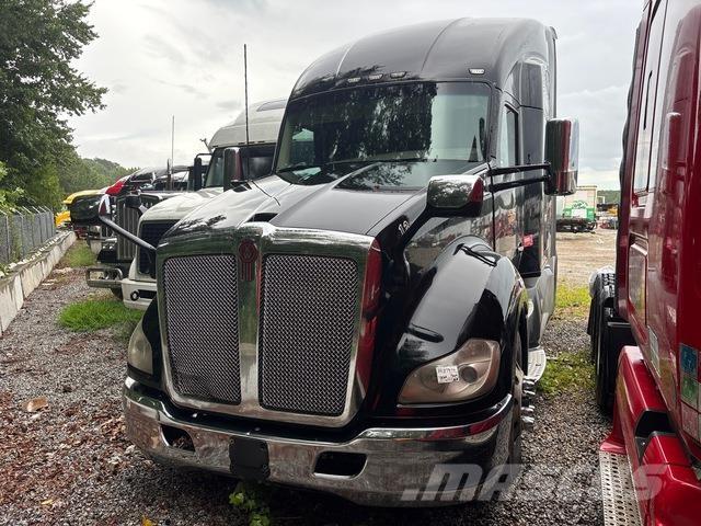 Kenworth T680 Truck Tractor Units