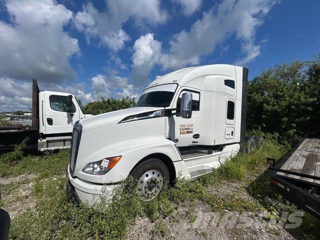 Kenworth T680 Truck Tractor Units