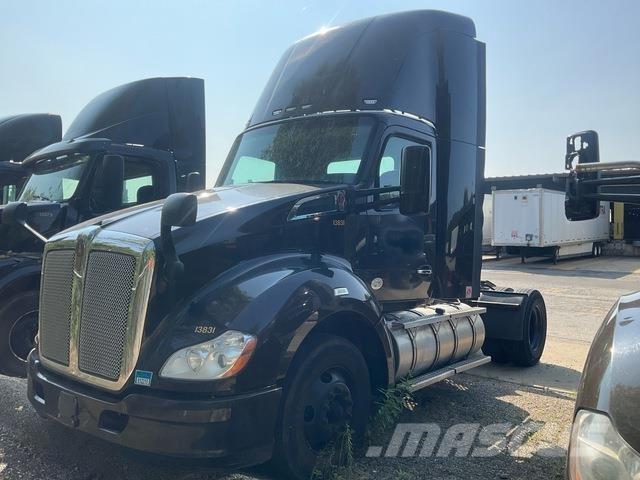 Kenworth T680 Truck Tractor Units