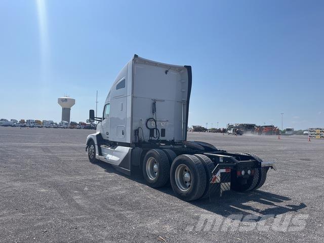 Kenworth T680 Truck Tractor Units