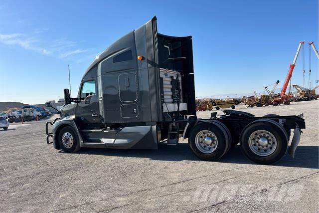 Kenworth T680 Truck Tractor Units