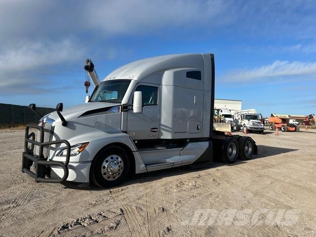 Kenworth T680 Truck Tractor Units