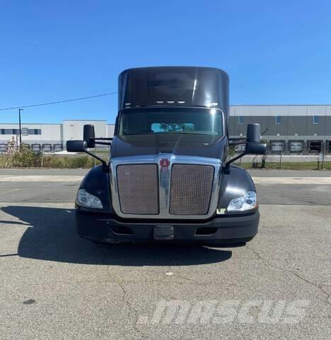 Kenworth T680 Truck Tractor Units