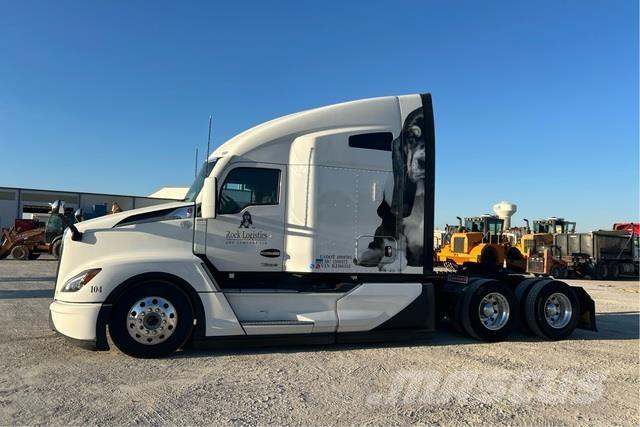 Kenworth T680 Truck Tractor Units