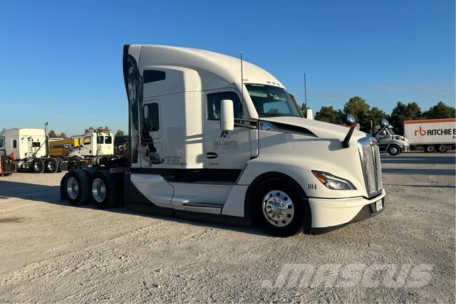 Kenworth T680 Truck Tractor Units