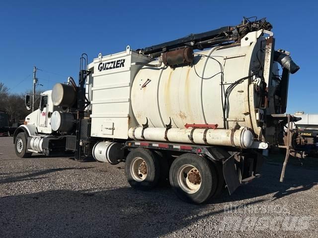 Kenworth T800 Crawler excavators