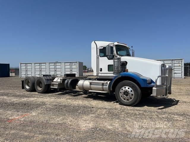 Kenworth T800 Truck Tractor Units