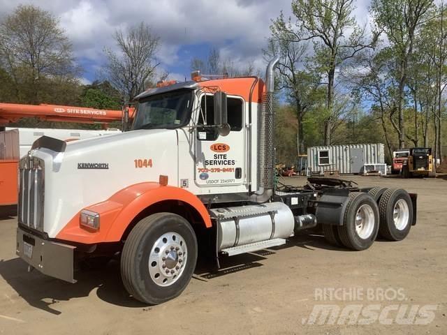 Kenworth T800 Truck Tractor Units