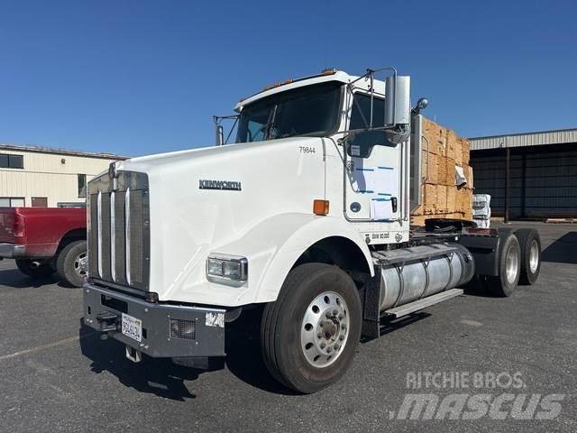 Kenworth T800 Truck Tractor Units