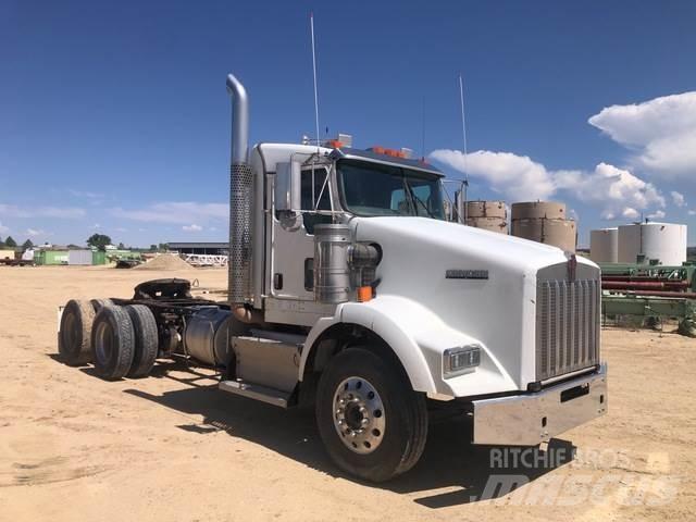 Kenworth T800 Truck Tractor Units
