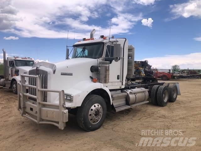 Kenworth T800 Truck Tractor Units