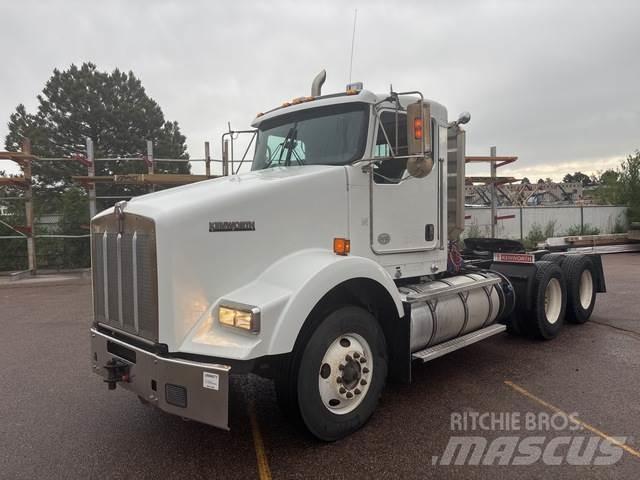 Kenworth T800 Truck Tractor Units