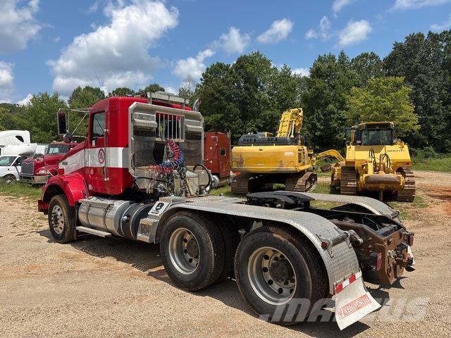 Kenworth T800 Truck Tractor Units