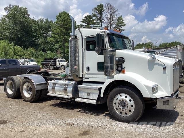 Kenworth T800 Truck Tractor Units