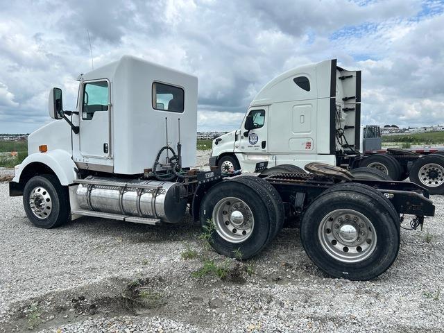 Kenworth T800 Truck Tractor Units