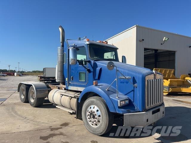 Kenworth T800 Truck Tractor Units