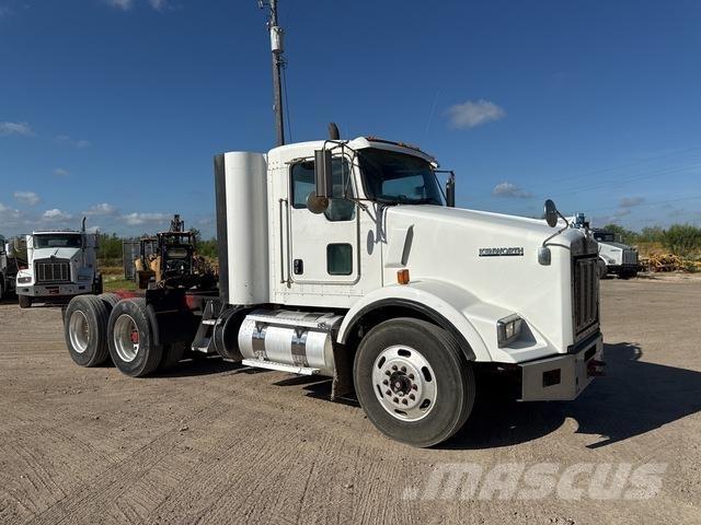 Kenworth T800 Truck Tractor Units
