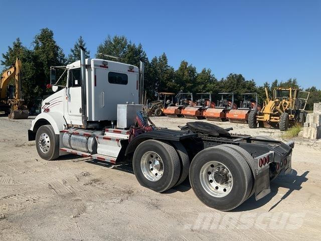Kenworth T800 Truck Tractor Units