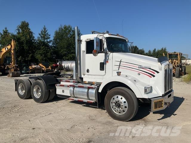 Kenworth T800 Truck Tractor Units