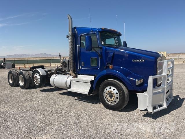 Kenworth T800 Truck Tractor Units