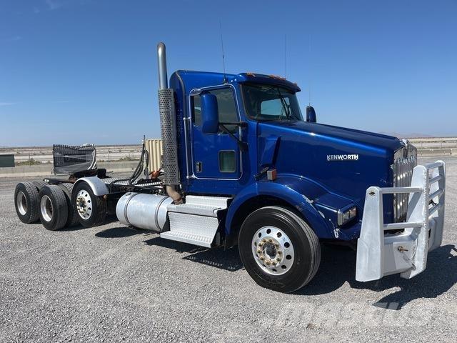 Kenworth T800 Truck Tractor Units