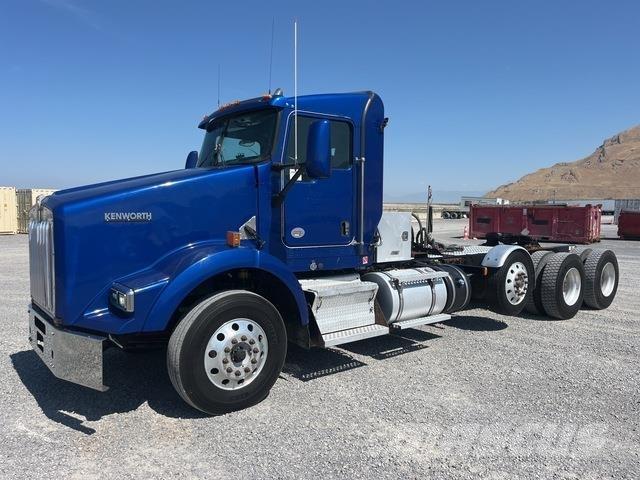 Kenworth T800 Truck Tractor Units