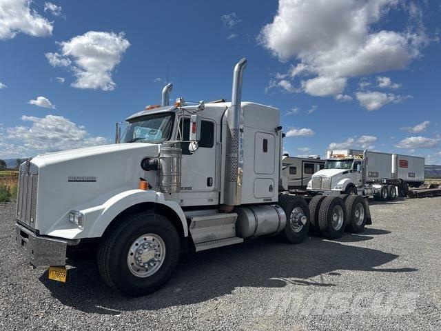 Kenworth T800 Truck Tractor Units