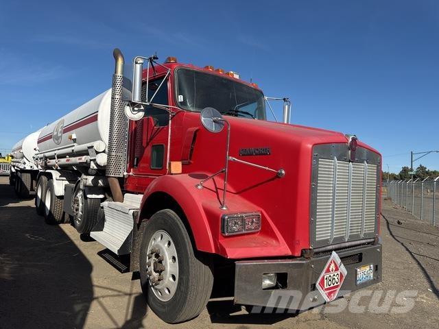 Kenworth T800 Tanker trucks