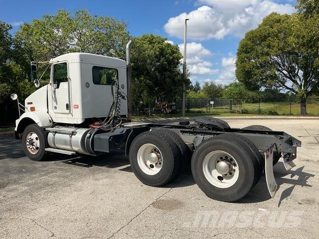 Kenworth T800 Truck Tractor Units
