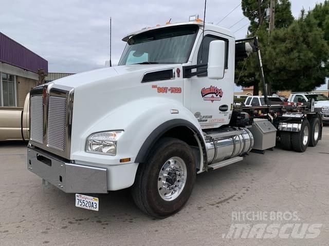 Kenworth T880 Skip loader trucks