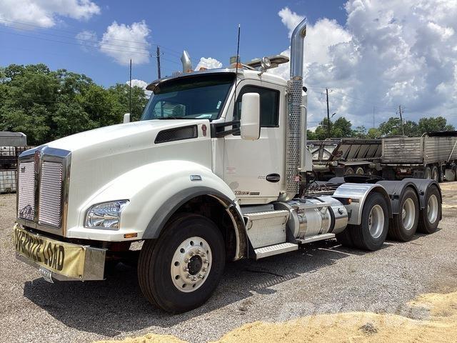 Kenworth T880 Truck Tractor Units