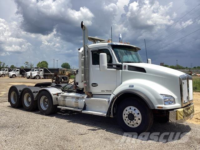 Kenworth T880 Truck Tractor Units