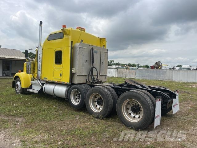 Kenworth W900 Truck Tractor Units