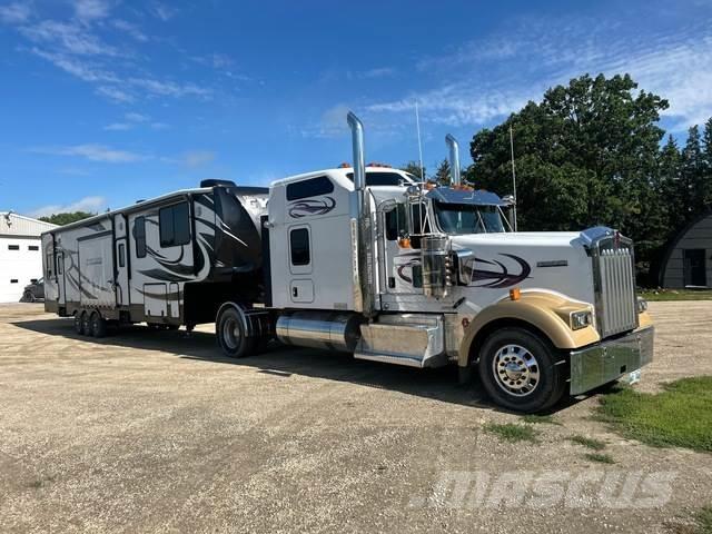 Kenworth W900 Truck Tractor Units