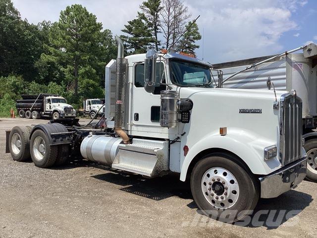 Kenworth W900 Truck Tractor Units