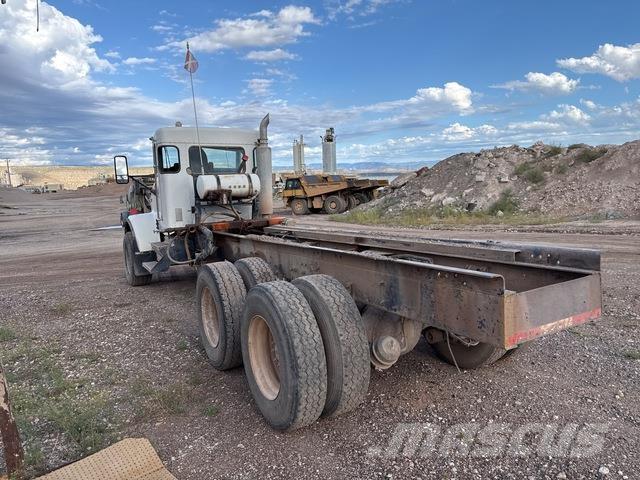Kenworth W900 Cabins and interior